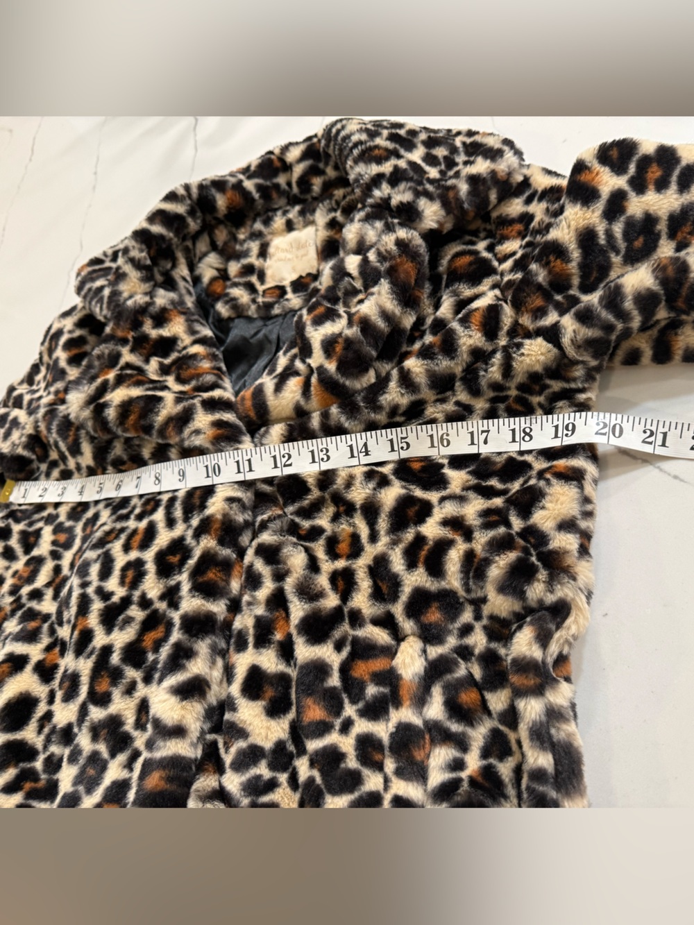 Altar'd State Faux Fur Leopard Print Coat Animal Small - Picture 6 of 7